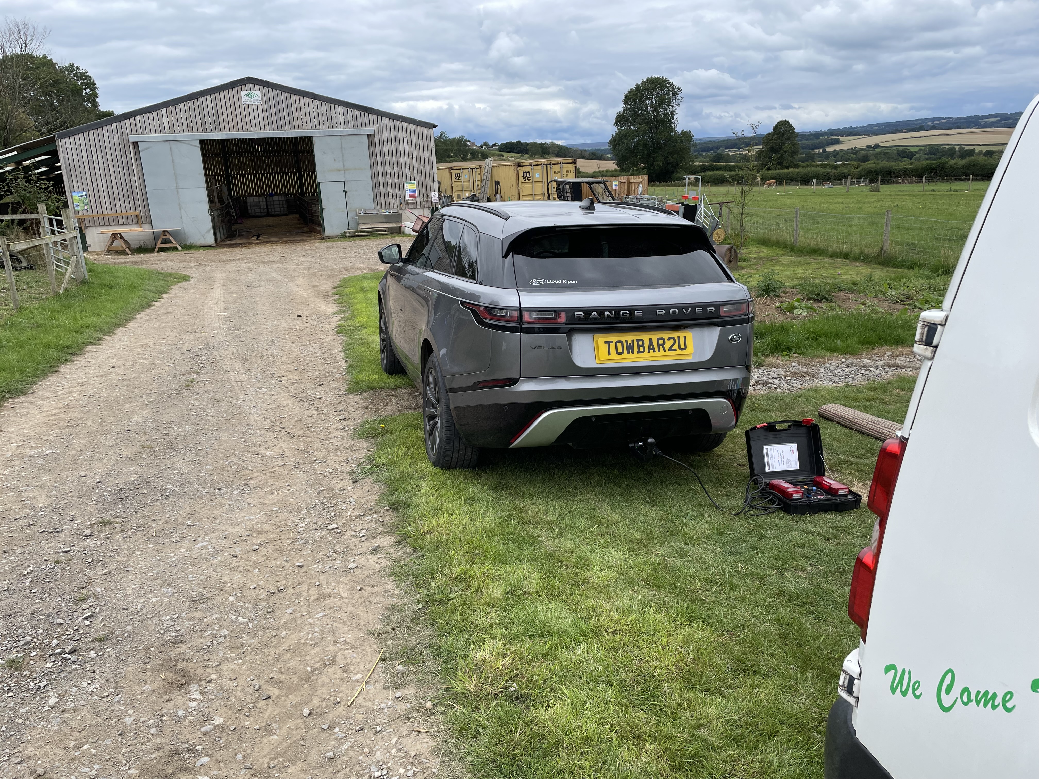 Range Rover Mobile Towbar Fitting